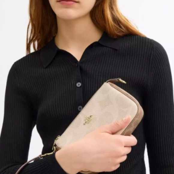 Coach Nolita 19 White/Coral with Gold Chain Handle - Picture 3 of 4